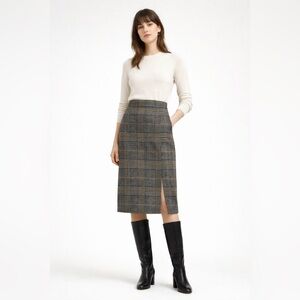 Elegant Checkered Pencil Skirt